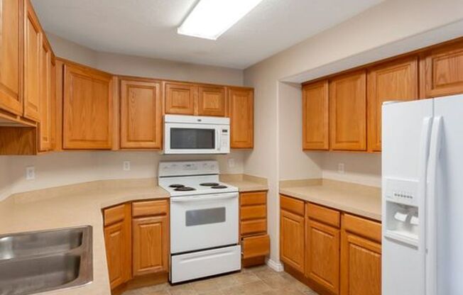 $500 Sept Move-in Special - Condo In Eagle Mountain, great property + great amenities