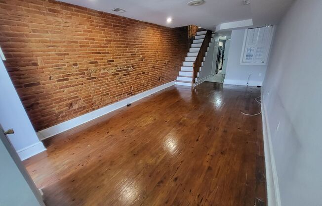 2 Bedroom 2 Bath with Rooftop Deck!