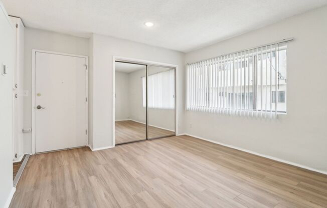 Studio, 1 bath, 395 sqft, $1,598, Unit 02