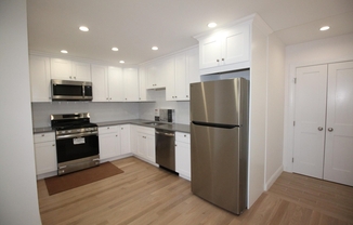 1 bed, 1 bath, 750 sqft, $3,900, Unit 39D