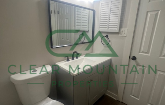 2 beds, 1 bath, 980 sqft, $1,250, Unit 34