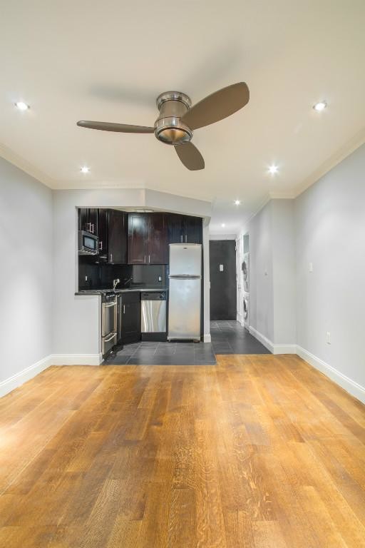 145 E 26 ST