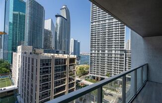500 Brickell Ave # 1407 (A12011881)