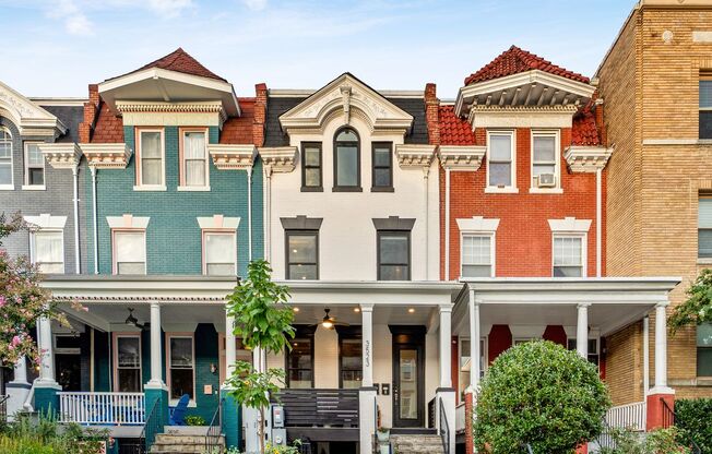 Recently renovated 3 bedroom condo in Columbia Heights
