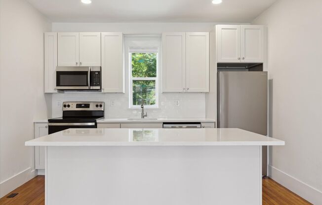 Stunning 3 Bed, 3 Bath Fully Renovated Townhome with Finished Basement in Lincoln Park — Minutes from MSU and Downtown Denver!