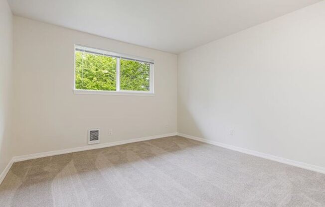 2 beds, 1 bath, 850 sqft, $1,500, Unit 28