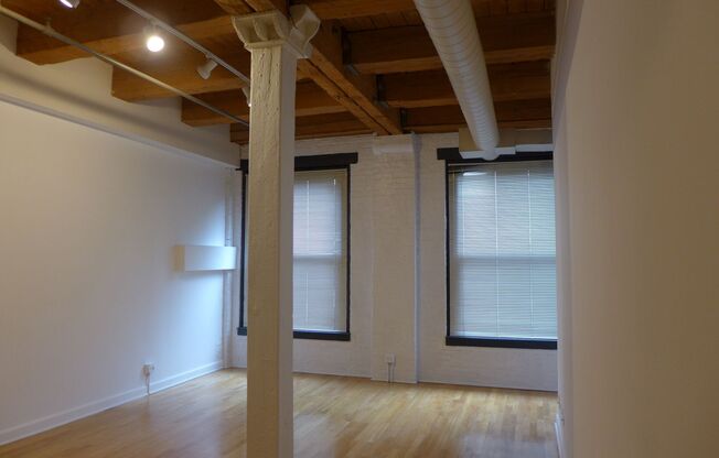 1 bed, 1 bath, 825 sqft, $1,950, Unit 503