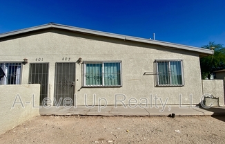 403 E THOROUGHBRED ST