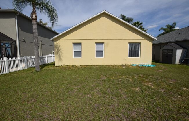 4 bedrooms 2 baths Home for rent at 433 Graystone Blvd. Davenport, FL 33837.