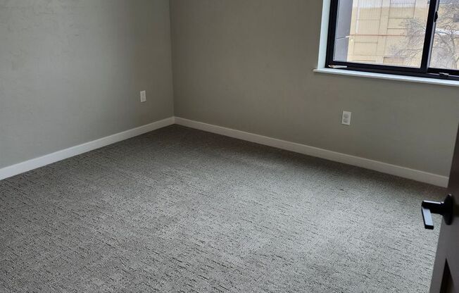 2 beds, 1 bath, 966 sqft, $1,550, Unit 301