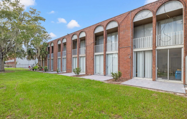 2 beds, 1.5 baths, 1,150 sqft, $1,200, Unit 20-051B