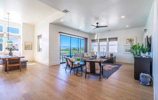 LUXURY GOLF COURSE CONDO (FURNISHED OR UNFURNISHED)