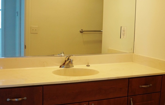1 bed, 1 bath, 898 sqft, $2,200, Unit Unit 1604