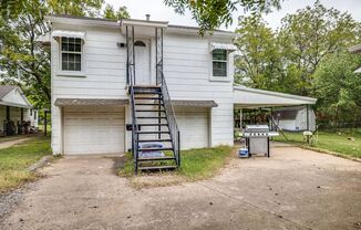 Updated apartment in great location