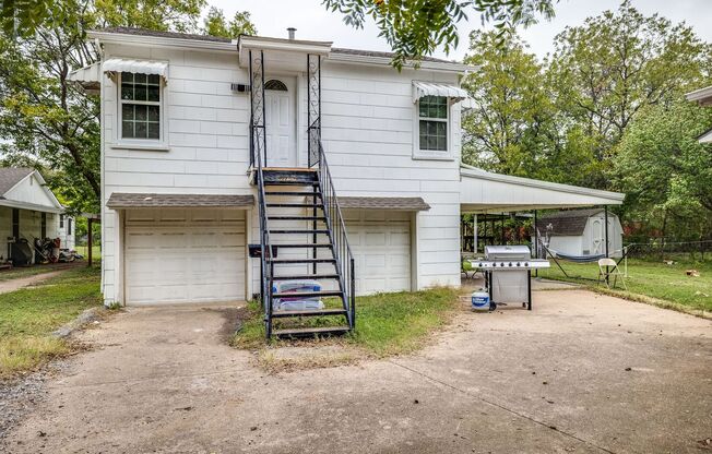 Updated apartment in great location