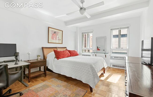 333 W 57 ST