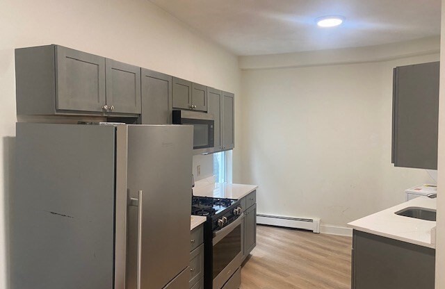 2 beds, 1 bath, 1,000 sqft, $2,650, Unit 2