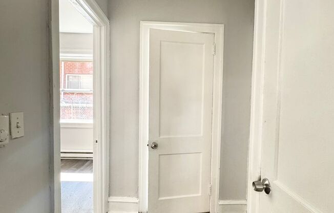 1 bed, 1 bath, 500 sqft, $925, Unit A-03