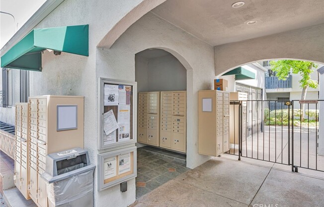 1 bed, 1 bath, 758 sqft, $2,200, Unit 203