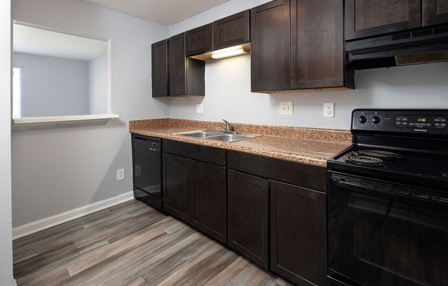 2 beds, 1 bath, 1,200 sqft, $1,350