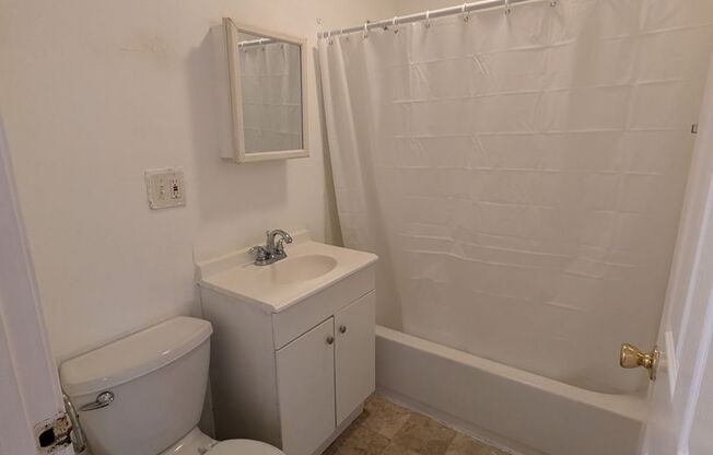 2 beds, 1 bath, $1,000