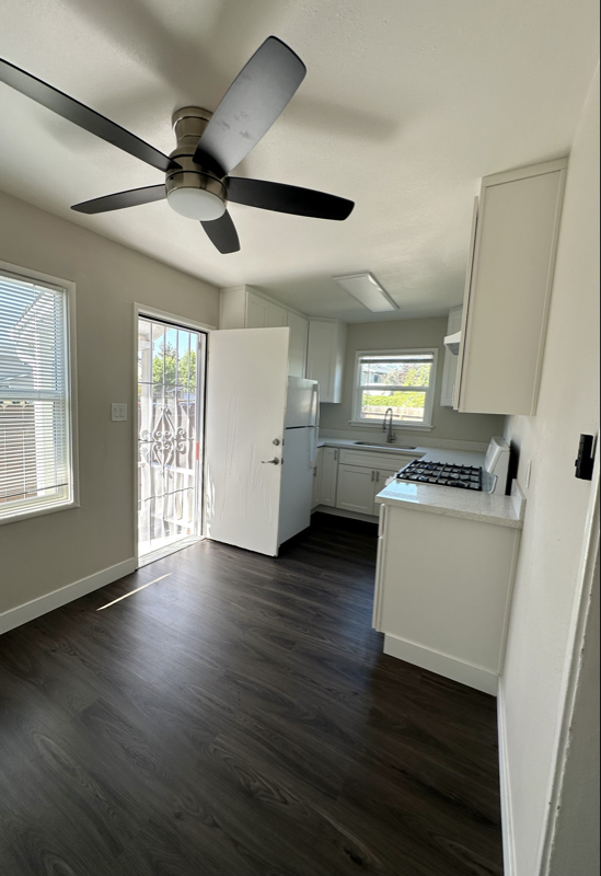 253 LANSING WAY