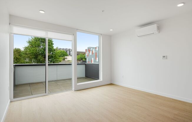 1 bed, 1 bath, 421 sqft, $1,795, Unit 408