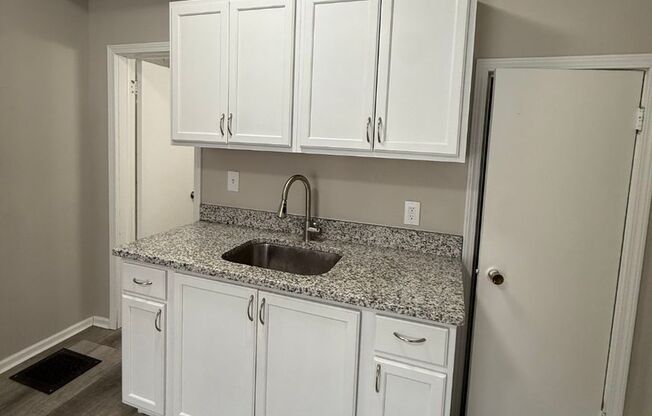 Must see studio apartment