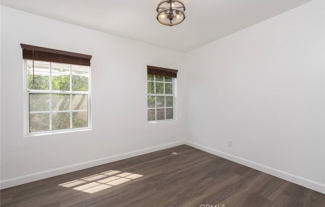 3 beds, 1.5 baths, 1,767 sqft, $6,000