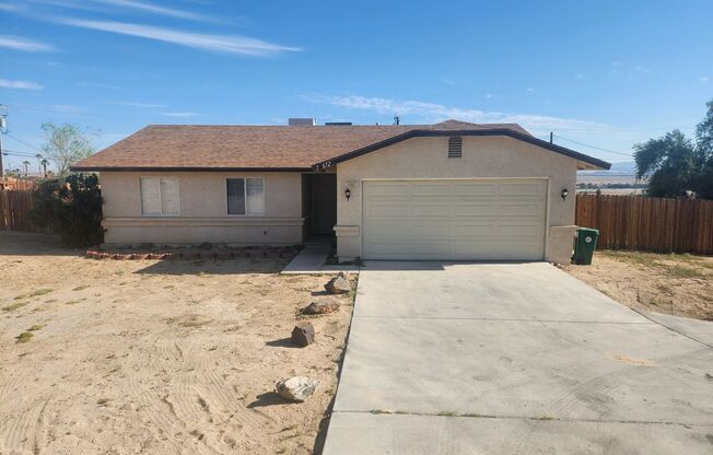 Price Reduction!! 3 Bedroom 2 Bath Home in Twentynine Palms