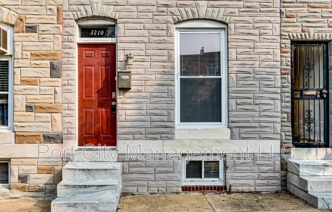 3210 E FAIRMOUNT AVE