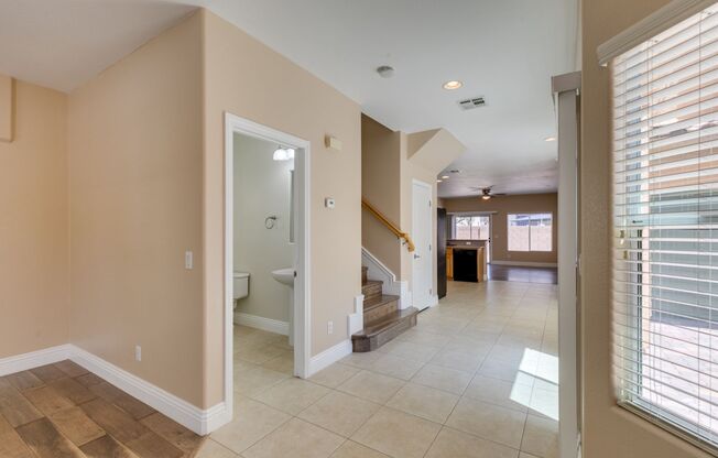 Spacious & Beautiful 3-Bedroom Home in Gated Mountains Edge