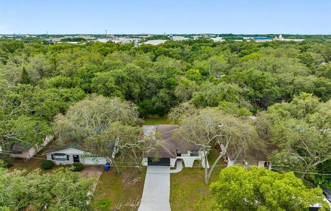 5307 ROBERTA LN