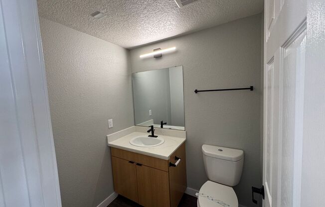 2 beds, 1.5 baths, 1,074 sqft, $2,995, Unit 801R2