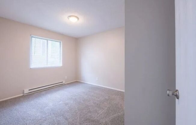 2 beds, 1 bath, 693 sqft, $885, Unit 3012