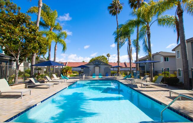 2 beds, 1 bath, 810 sqft, $2,450, Unit 10