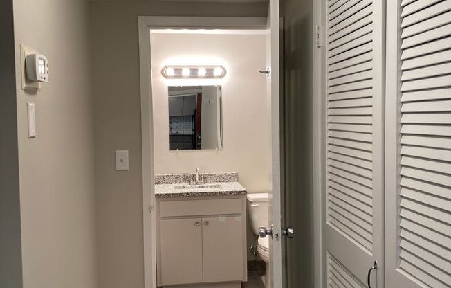 1 bed, 1 bath, 650 sqft, $1,400, Unit 408