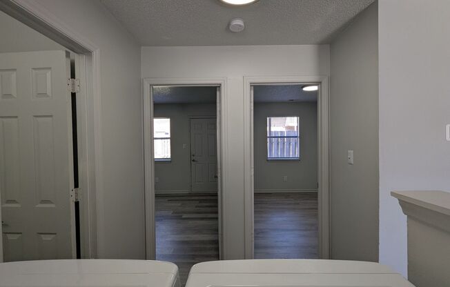 2 beds, 1 bath, 855 sqft, $1,299, Unit 3364-07