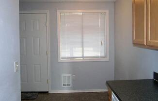 1 bed, 1 bath, $1,295, Unit 34