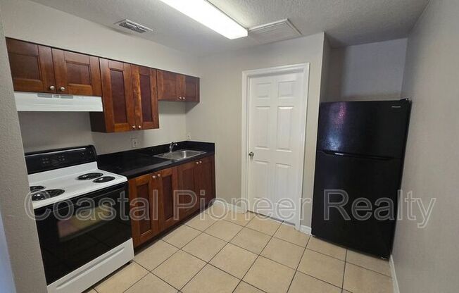 11729 N 12 ST