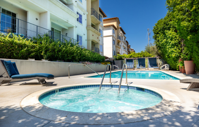 Apartments in Canoga Park, CA