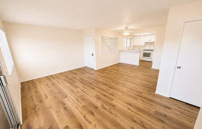 2 beds, 2 baths, 993 sqft, $2,485, Unit 13