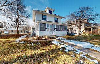 Fantastic Downtown Ames Location