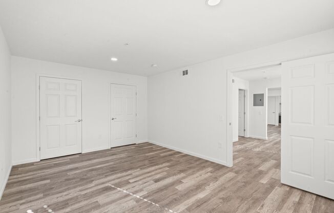 1 bed, 1 bath, 595 sqft, $1,350, Unit #163