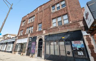 9017-25 S Cottage Grove