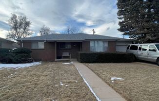 4 Bedroom Ranch House - Prime Location Minutes from Cherry Creek!