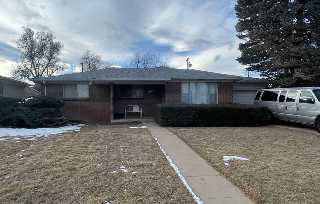 4 Bedroom Ranch House - Prime Location Minutes from Cherry Creek!