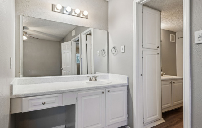 2 beds, 1 bath, 1,031 sqft, $1,495