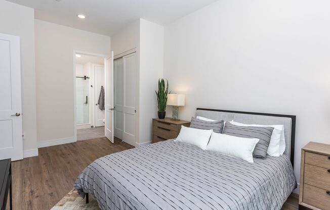 1 bed, 1.5 baths, 823 sqft, $1,750, Unit 310