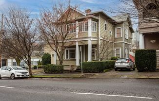 Quaint 2 Bedroom 1 Bath Apartment in Vintage Victorian Style Home!